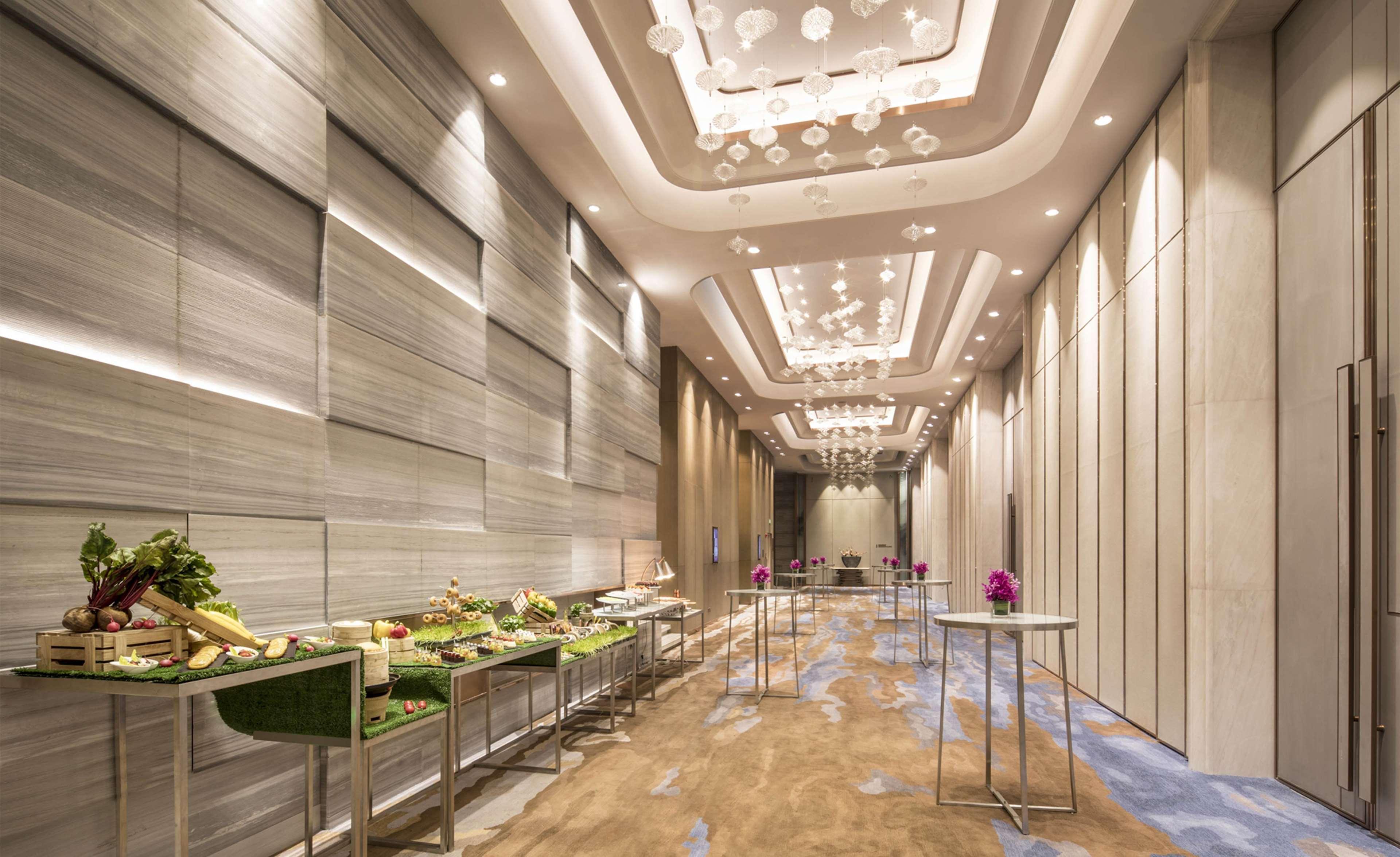 Doubletree By Hilton Hotel Shenzhen Longhua, Near Huawei, Foxcnn, Shenzhen North Railway, Uniwalk & Uniworld Shopping Mall, Sam'S Club Extérieur photo