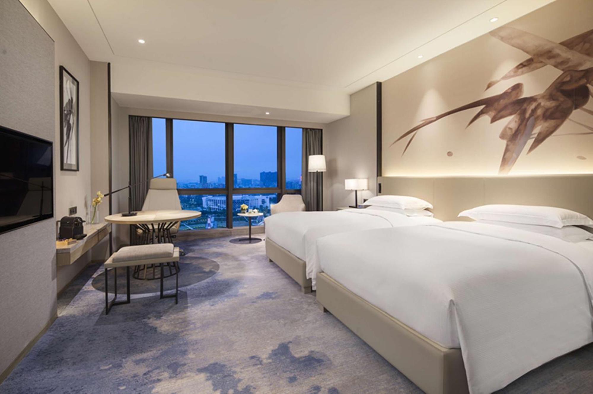 Doubletree By Hilton Hotel Shenzhen Longhua, Near Huawei, Foxcnn, Shenzhen North Railway, Uniwalk & Uniworld Shopping Mall, Sam'S Club Extérieur photo