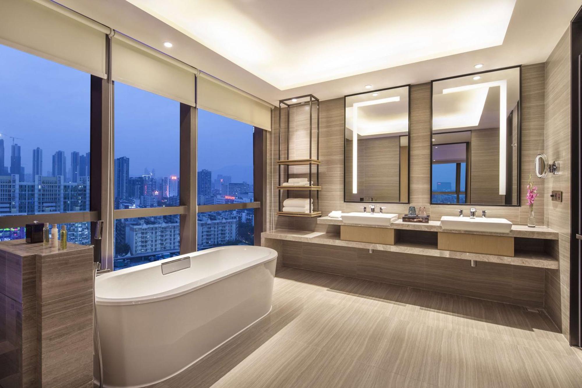 Doubletree By Hilton Hotel Shenzhen Longhua, Near Huawei, Foxcnn, Shenzhen North Railway, Uniwalk & Uniworld Shopping Mall, Sam'S Club Extérieur photo