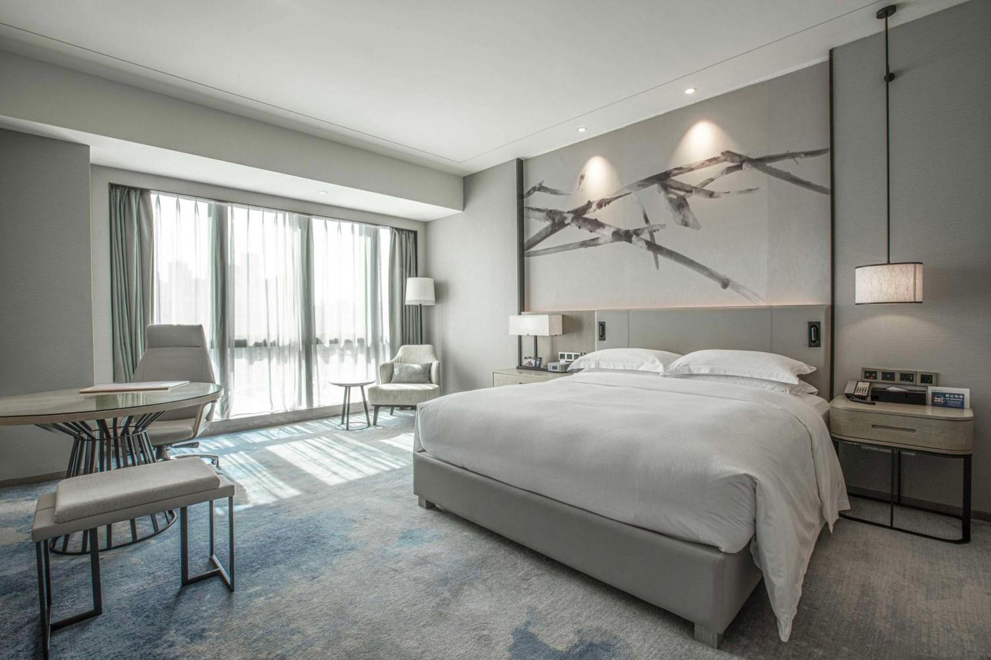 Doubletree By Hilton Hotel Shenzhen Longhua, Near Huawei, Foxcnn, Shenzhen North Railway, Uniwalk & Uniworld Shopping Mall, Sam'S Club Extérieur photo